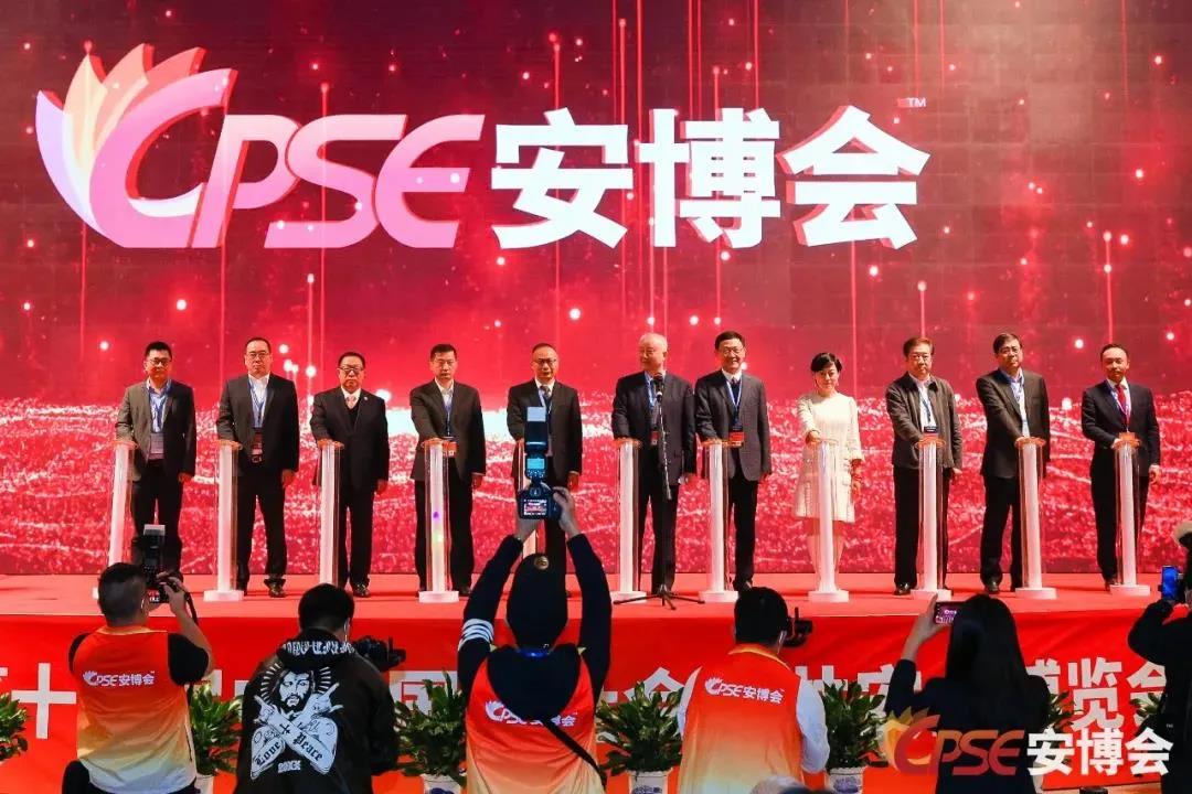 旺龍全場(chǎng)景空間人機(jī)無(wú)感通行解決方案重磅亮相2021CPSE安博會(huì)！